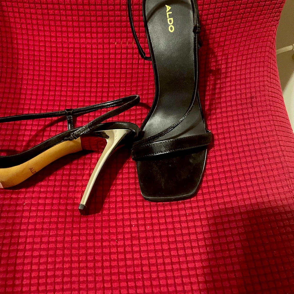 Heels - Picture 2 of 2